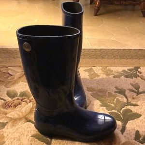 UGG Rainboots